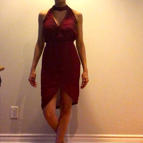 Crimson high-neck, open back, cocktail dress - Picture 2 of 5